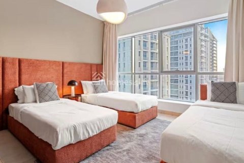 Apartment de 2 dormitorios en Dubai Marina, UAE No. 187235 3