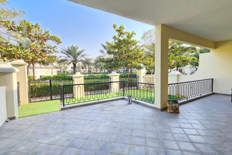 4 bedrooms Townhouse in Ras Al Khaimah, UAE No. 184233 3