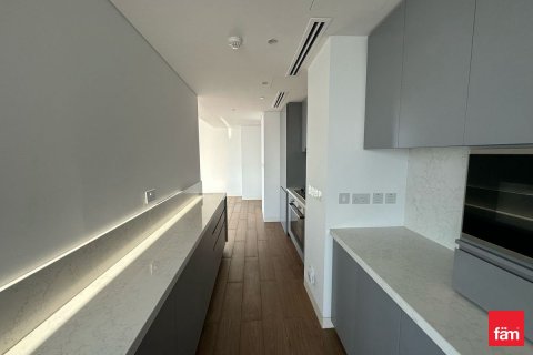 3 bedrooms Apartment in Dubai, UAE No. 137424 13