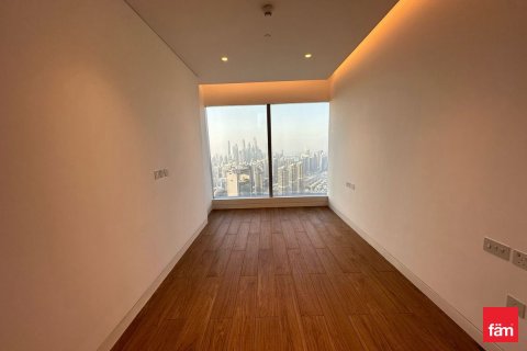 3 bedrooms Apartment in Dubai, UAE No. 137424 11