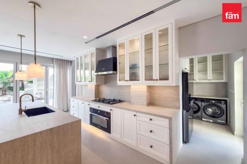 Вилла с 5 спальнями в Дубай, ОАЭ №137425 15