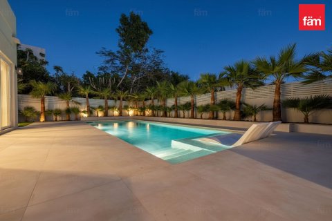 Вилла с 5 спальнями в Дубай, ОАЭ №137425 6