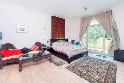 Villa de 4 dormitorios en Dubai, UAE No. 25883 10