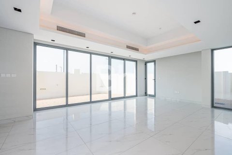 Townhouse de 4 dormitorios  No. 114345 2