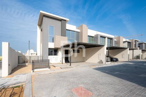 Townhouse de 4 dormitorios  No. 114345 21