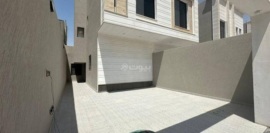 Apartment de 4 dormitorios en Riyadh, Saudi Arabia No. 60420