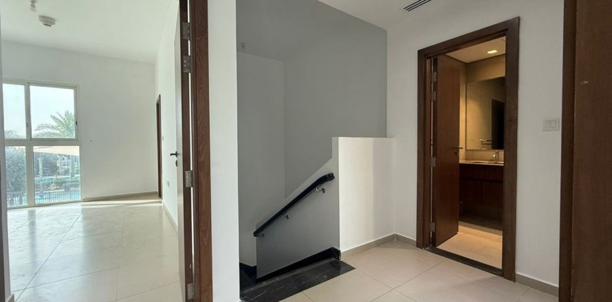 Townhouse de 3 chambres à Dubai, UAE No. 161302