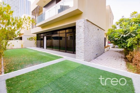 Вилла с 5 спальнями в DAMAC Hills (Akoya by DAMAC), ОАЭ №203918
