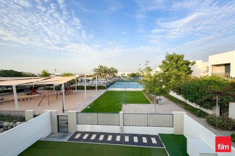 4 bedrooms Townhouse in Town Square, UAE No. 161933 4
