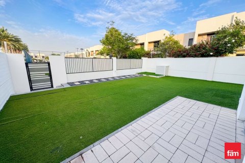 4 bedrooms Townhouse in Town Square, UAE No. 161933 14