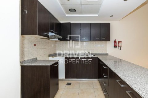 2 bedrooms Apartment in Remraam, UAE No. 189804 10