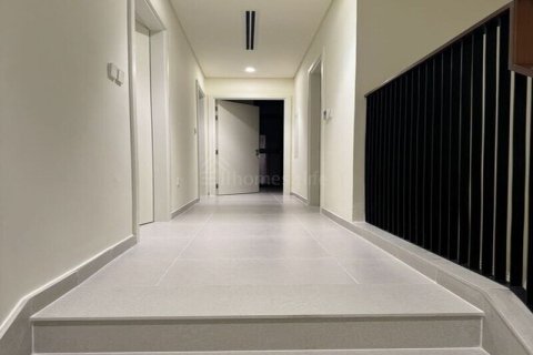 Villa de 3 chambres à EMAAR South, UAE No. 160980 7