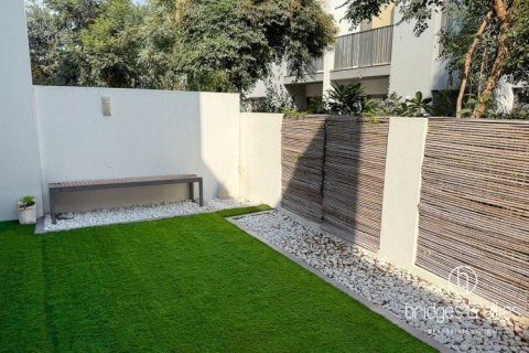 Вилла с 3 спальнями в Tilal Al Ghaf, ОАЭ №141068 5