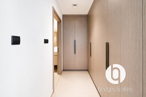 Квартира с 2 спальнями в Даунтаун Дубай (Даунтаун Бурдж Дубай), ОАЭ №168369 5