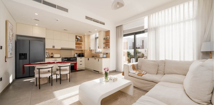 Townhouse de 3 chambres à Ruba, UAE No. 207572