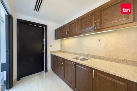 Villa de 5 dormitorios  No. 125480 14