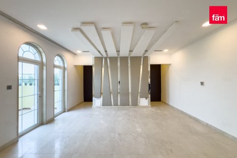 Villa de 5 dormitorios  No. 125480 11