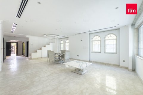 Villa de 5 dormitorios  No. 125480 8