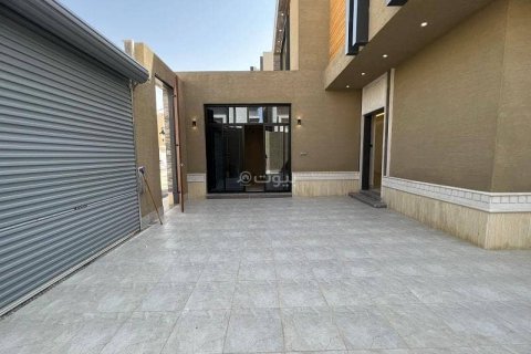 Villa de 5 dormitorios en Riyadh, Saudi Arabia No. 67520 5