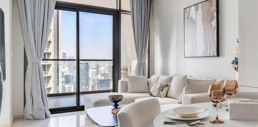 Apartment de 2 dormitorios en Business Bay, UAE No. 126030