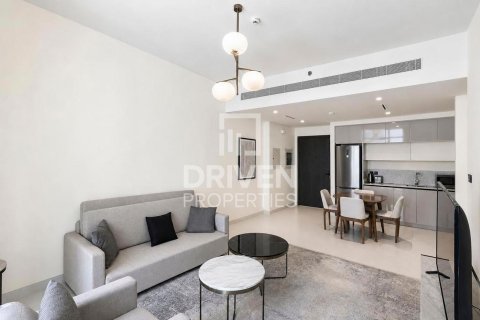 Квартира с 1 спальней в EMAAR Beachfront, ОАЭ №206299