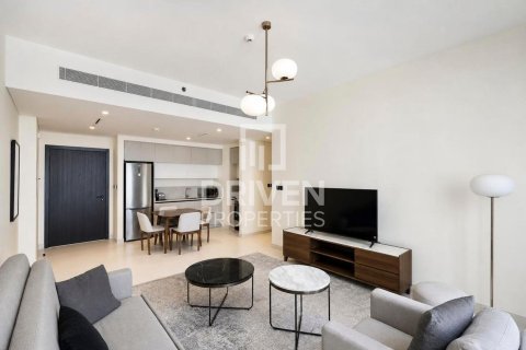Квартира с 1 спальней в EMAAR Beachfront, ОАЭ №206299 4