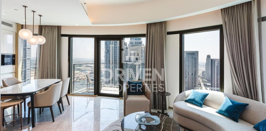 Apartment de 2 dormitorios en Address Harbour Point, UAE No. 206295