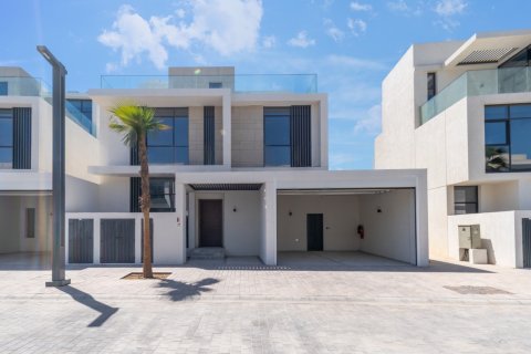 5 bedrooms Villa in Ras Al Khaimah, UAE No. 147101