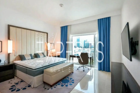 Apartment de 2 dormitorios en The Marina, UAE No. 136006 7