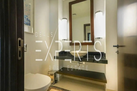 Apartment de 2 dormitorios en The Marina, UAE No. 136006 4