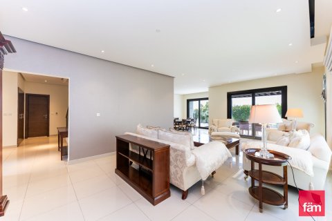 6 bedrooms Villa in Al Furjan, UAE No. 142682 17