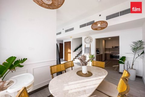 2 bedrooms Duplex in Dubai, UAE No. 142678 8