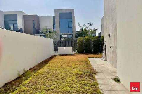 Townhouse de 4 dormitorios en Dubai, UAE No. 142679 8