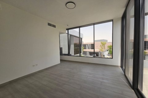 Villa de 4 dormitorios en Tilal City, UAE No. 204870 11