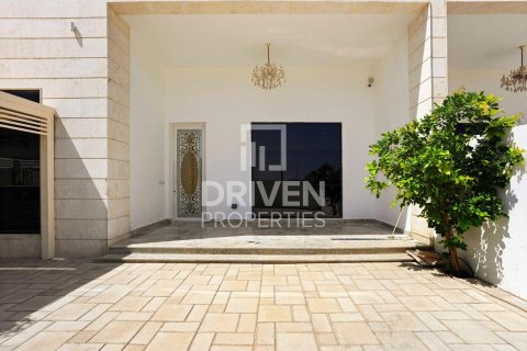 5 bedrooms Villa in Nad Al Sheba 1, UAE No. 192799 3