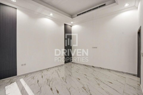5 bedrooms Villa in Nad Al Sheba 1, UAE No. 192799 11