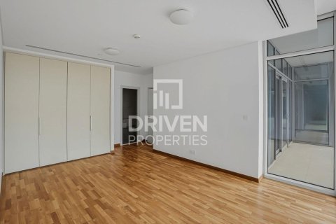3 bedrooms Apartment in DIFC, UAE No. 192795 8