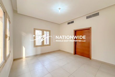 4 غرف نوم فيلا  رقم 131847 9