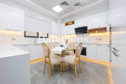 Вилла с 4 спальнями №125875 13