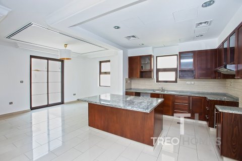 4 bedrooms Villa in Casa, UAE No. 80223 7