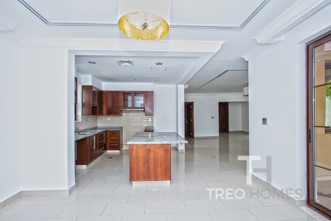 4 bedrooms Villa in Casa, UAE No. 80223 8