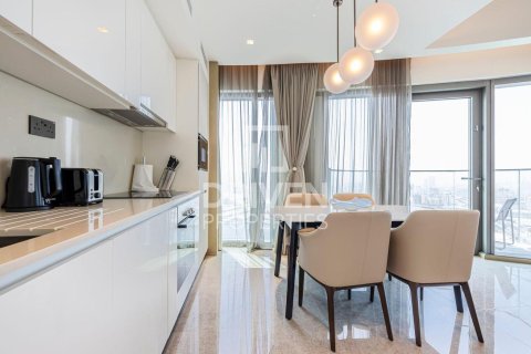 Квартира с 2 спальнями в Address Harbour Point, ОАЭ №192406 11
