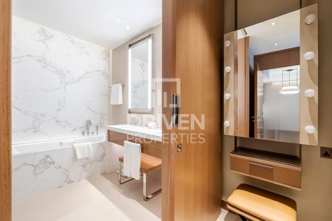 Квартира с 1 спальней в The Address Residences Dubai Opera, ОАЭ №192404 5