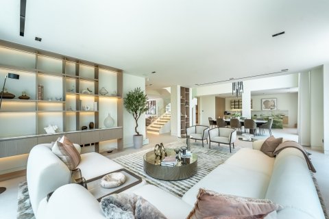 5 bedrooms Villa in Jumeirah Islands, UAE No. 203547 9