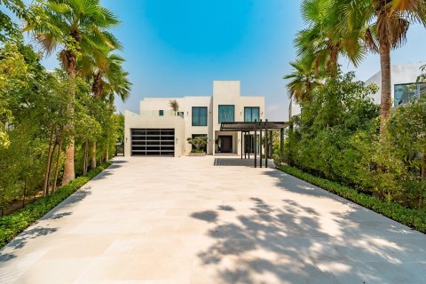 5 bedrooms Villa in Jumeirah Islands, UAE No. 203547 6