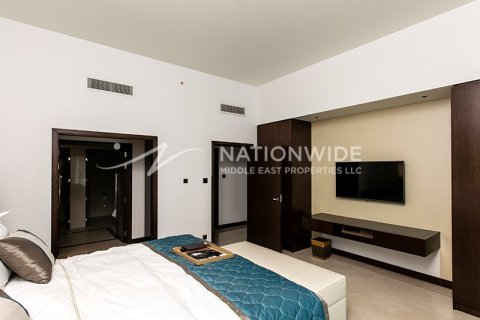 Apartment de 2 dormitorios en Abu Dhabi, UAE No. 99186 7