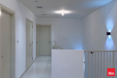 Townhouse de 3 dormitorios  No. 125211 2