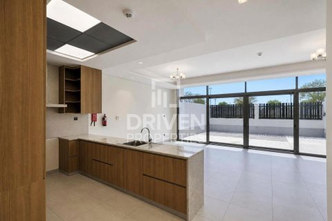 Villa de 5 chambres à Liwan, UAE No. 210014 4