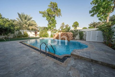 Villa de 5 dormitorios  No. 114605 15