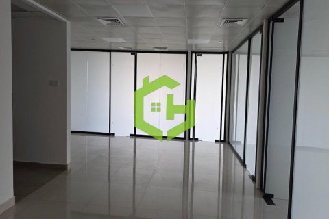 126مربع، مكتب في أبراج بحيرة جميرا, الإمارات العربية المتحدة رقم 90777 8